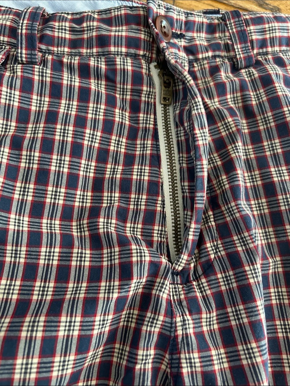Vintage Men’s J. Crew Navy, Red & Cream Plaid Flat Front Shorts